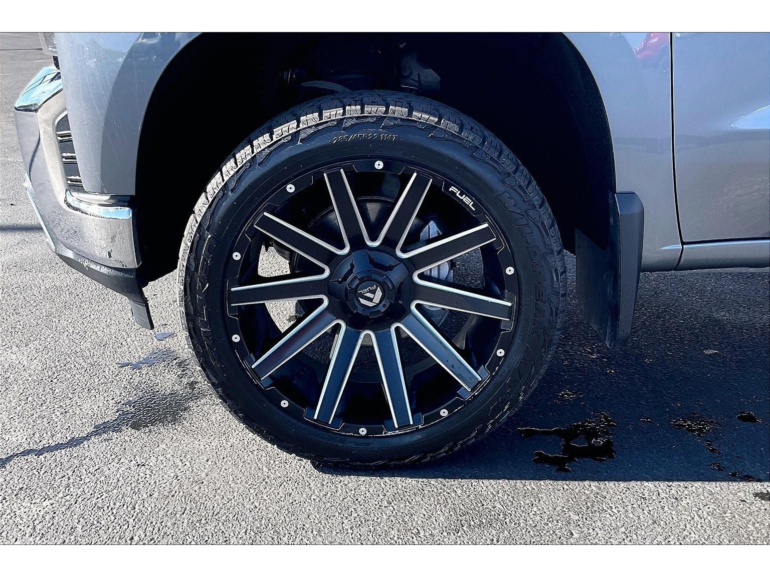 Used 2020 Chevrolet Silverado 1500 LTZ w/ LTZ Plus Package AWD/4WD image 9