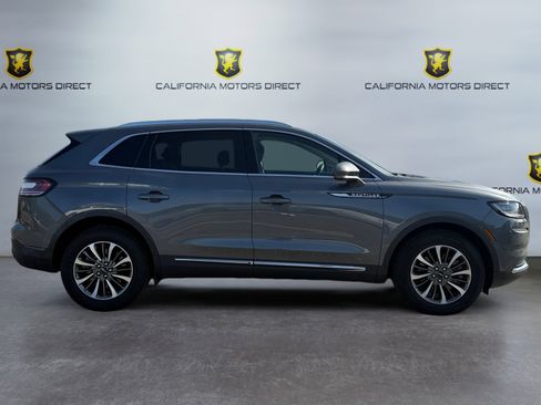 Used 2022 Lincoln Nautilus AWD w/ Premium Package image 6