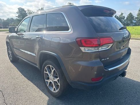 Used 2021 Jeep Grand Cherokee Limited w/ Premium Lighting Group AWD/4WD image 5