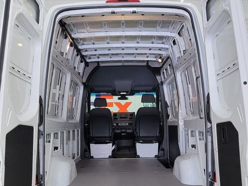 New 2025 Mercedes-Benz Sprinter 2500 image 4