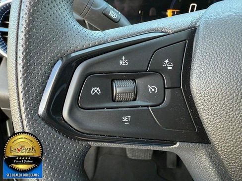 Used 2025 Chevrolet Trax LT image 10
