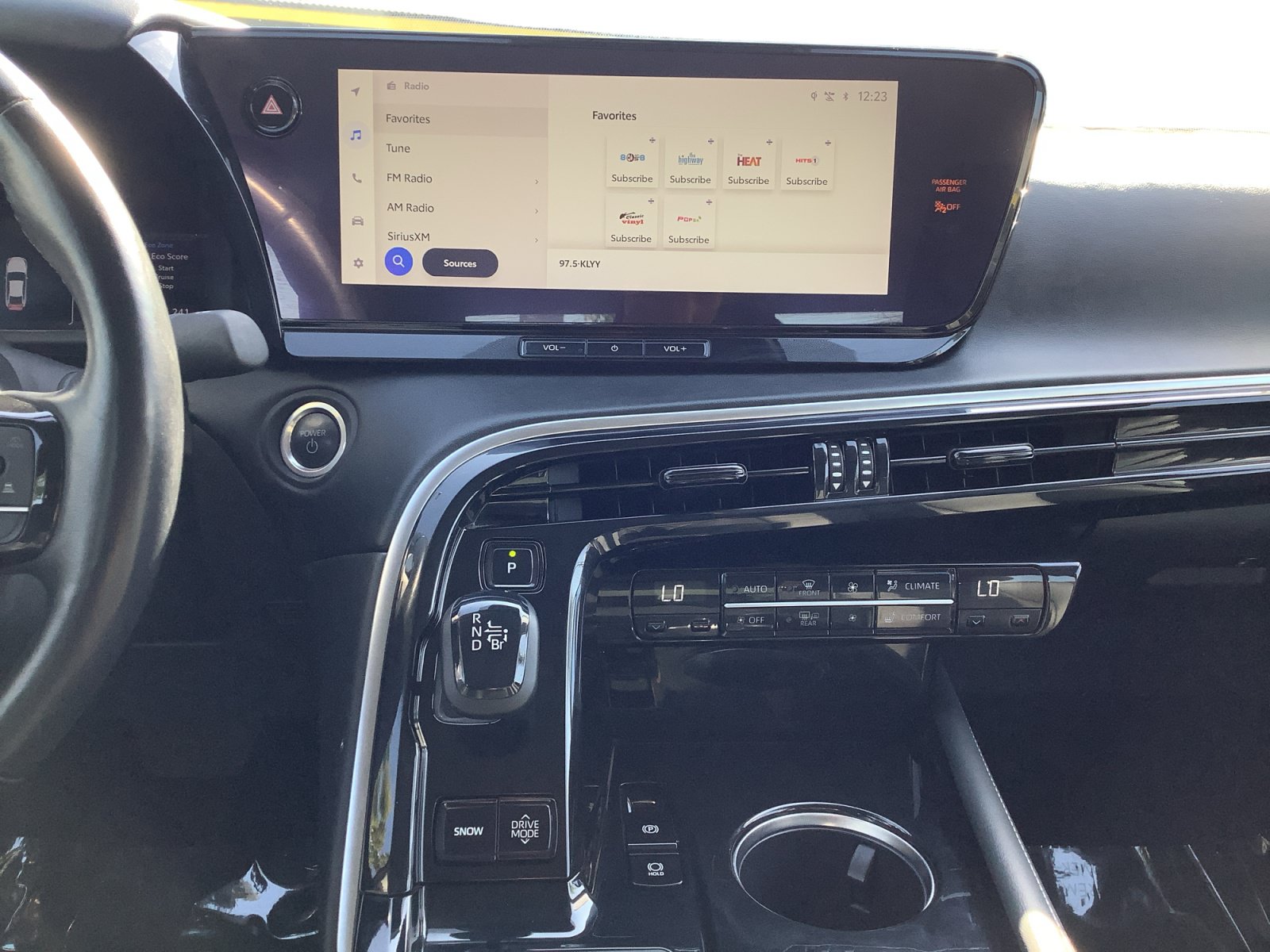 Used 2024 Toyota Mirai w/ Advanced Technology Package RWD image 11