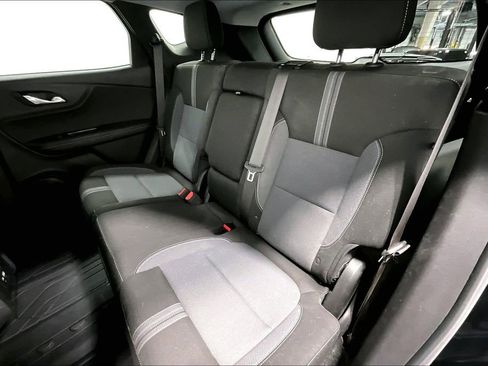 Used 2024 Chevrolet Blazer LT image 33