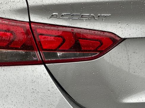 Used 2022 Hyundai Accent SE image 25