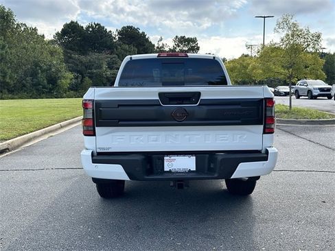 New 2026 Nissan Frontier PRO-4X w/ Pro-4x Convenience Package image 7