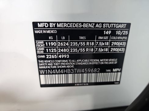 Certified 2026 Mercedes-Benz GLB 250 4MATIC image 38