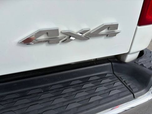 Used 2024 RAM 3500 Tradesman w/ Chrome Appearance Group AWD/4WD image 7