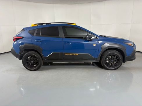 Used 2025 Subaru Crosstrek 2.5i Wilderness w/ Wilderness Package image 9