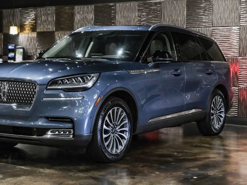Used 2021 Lincoln Aviator Reserve w/ Elements Package Plus AWD/4WD image 9