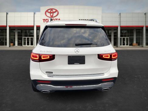 Used 2023 Mercedes-Benz GLB 250 4MATIC image 4