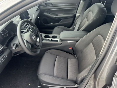 New 2025 Nissan Altima 2.5 S image 18