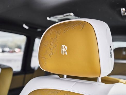 Used 2026 Rolls-Royce Cullinan Black Badge AWD/4WD image 56