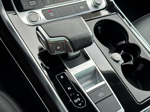 Used 2023 Audi Q8 Premium w/ Convenience Package AWD/4WD image 22