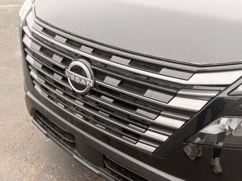 New 2026 Nissan Rogue SV image 3