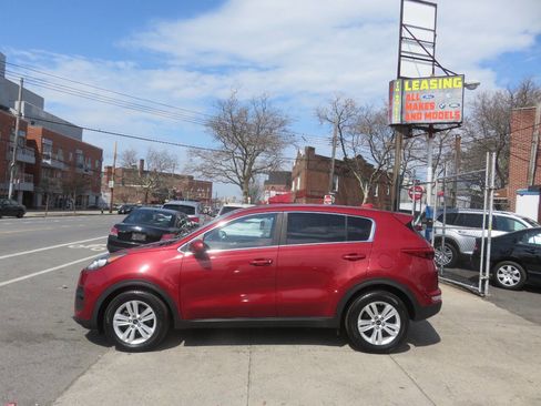 Used 2017 Kia Sportage LX image 7