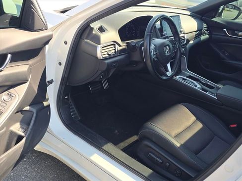 Used 2020 Honda Accord Sport image 7
