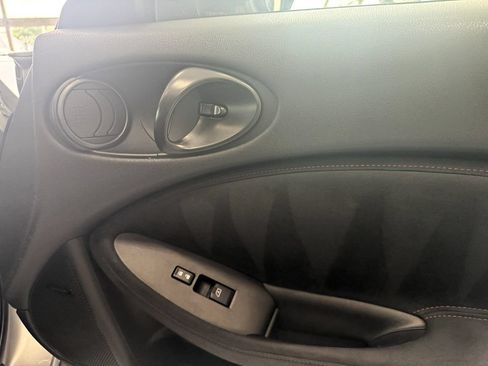 Used 2015 Nissan 370Z NISMO RWD image 19
