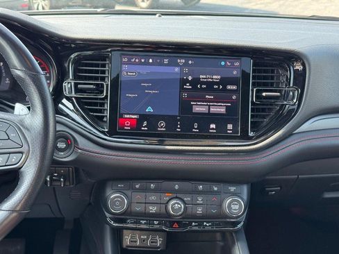 Used 2024 Dodge Durango GT image 16