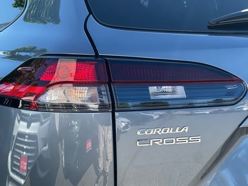 New 2026 Toyota Corolla Cross LE FWD image 32