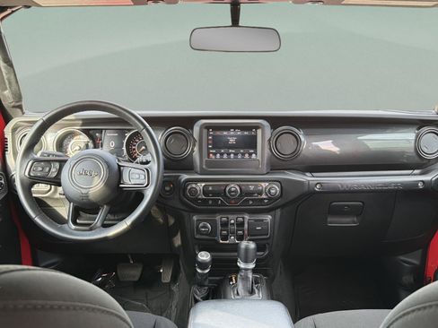 Used 2020 Jeep Wrangler Unlimited Sport image 32