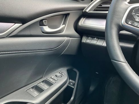 Used 2016 Honda Civic Touring image 24
