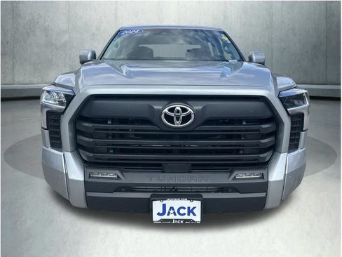 Used 2024 Toyota Tundra SR5 w/ SR5 Convenience Package AWD/4WD image 11
