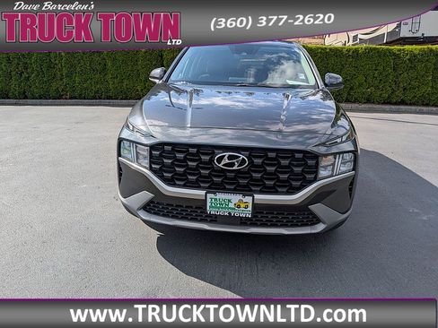 Used 2021 Hyundai Santa Fe SE FWD image 2