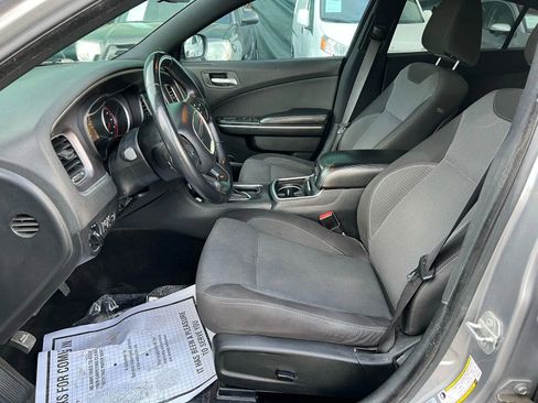 Used 2015 Dodge Charger SE image 7