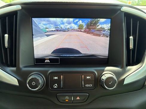 Certified 2023 GMC Terrain SLT FWD image 28