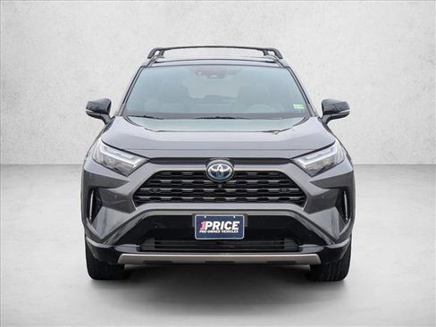 Used 2022 Toyota RAV4 XSE image 2