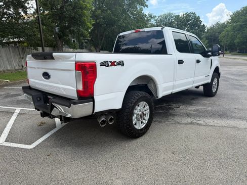 Used 2017 Ford F250 XLT AWD/4WD image 5