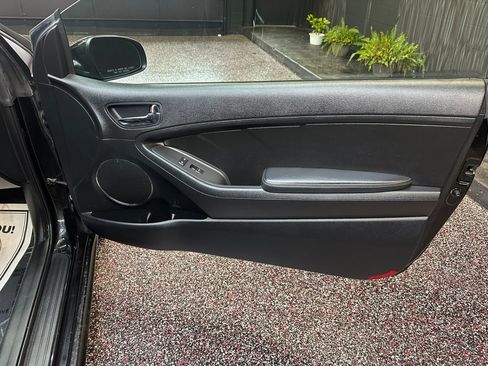 Used 2016 Kia Forte Koup SX image 26