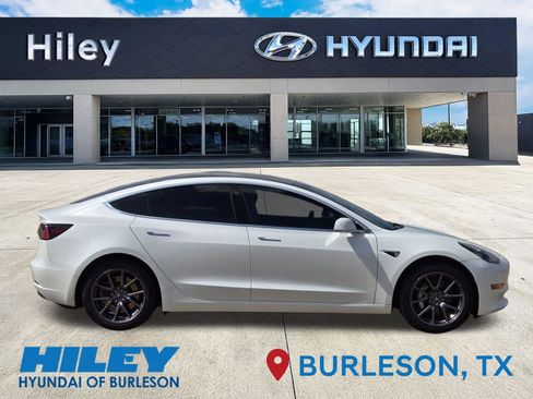 Used 2019 Tesla Model 3 Standard Range Plus RWD image 3