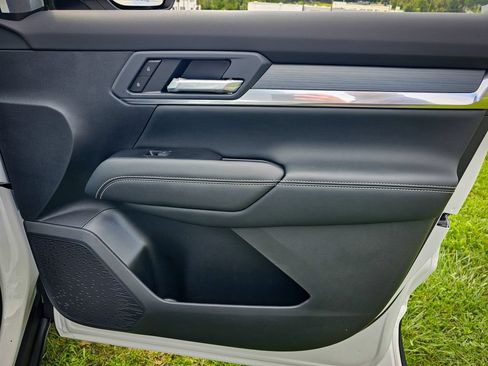 New 2027 GMC Terrain Elevation w/ Elevation Premium Package AWD/4WD image 45
