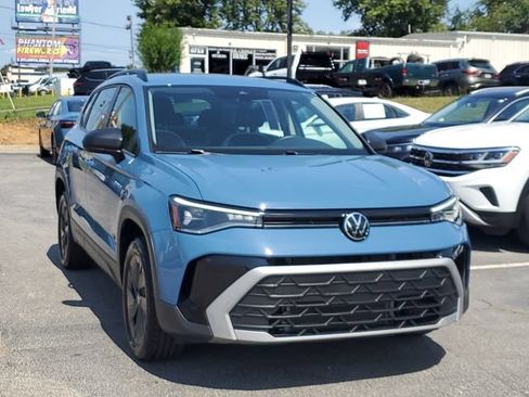 Certified 2025 Volkswagen Taos S FWD image 3