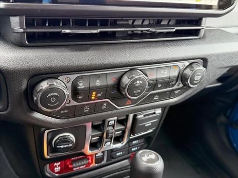 New 2026 Jeep Wrangler Unlimited Sport image 38