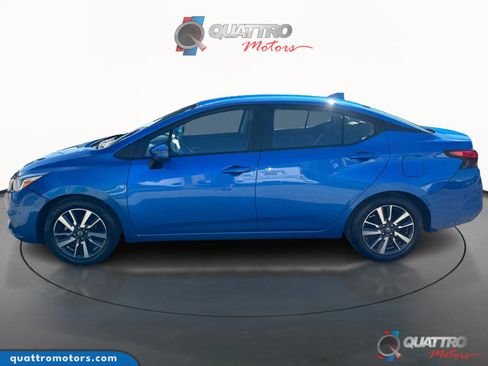 Used 2021 Nissan Versa SV image 2