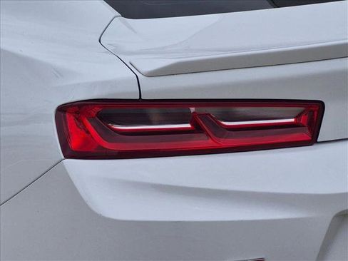 Used 2018 Chevrolet Camaro LT w/ RS Package RWD image 4