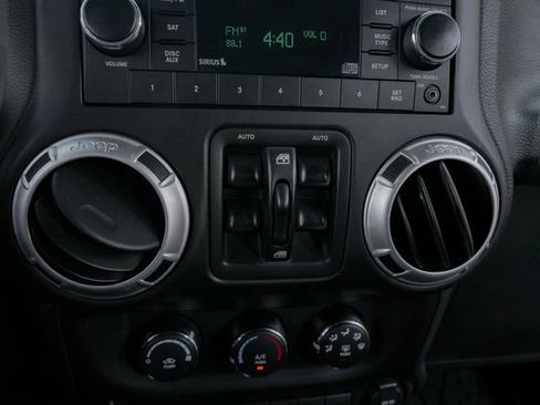 Used 2016 Jeep Wrangler Unlimited Sahara w/ Connectivity Group image 47