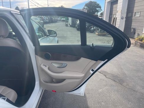 Used 2015 Mercedes-Benz C 300 4MATIC Sedan image 16