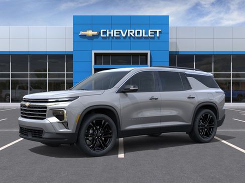 New 2026 Chevrolet Traverse LT FWD image 2