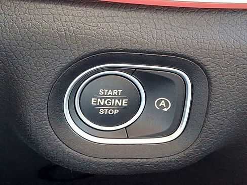Used 2025 Mercedes-Benz GLE 350 4MATIC image 24