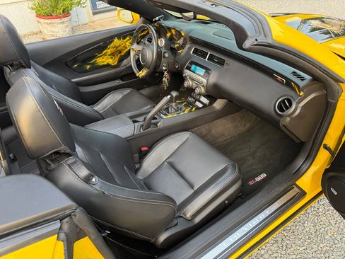 Used 2011 Chevrolet Camaro SS w/ RS Package image 12