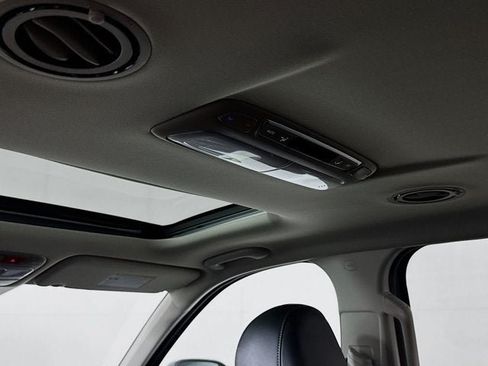 Certified 2024 Kia Telluride S w/ S Sunroof Package AWD/4WD image 26