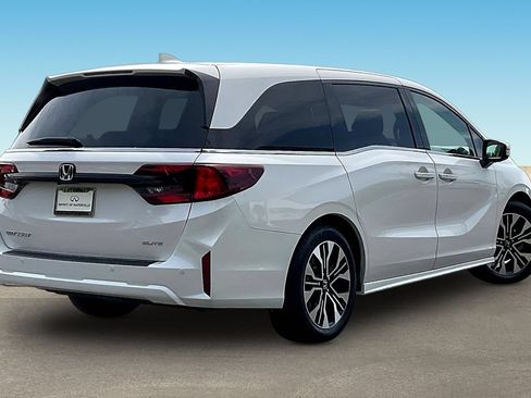 Used 2026 Honda Odyssey Elite image 5