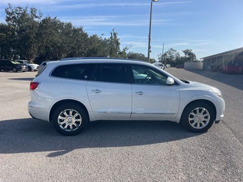 Used 2017 Buick Enclave Leather image 8