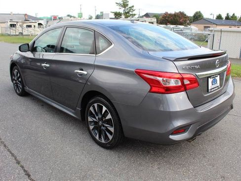 Used 2019 Nissan Sentra SR FWD image 5