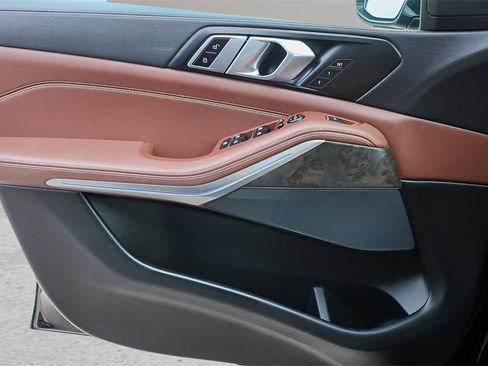 Used 2023 BMW X5 xDrive40i w/ Premium Package image 22