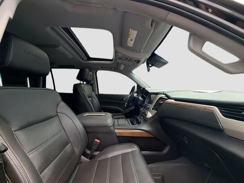 Used 2019 GMC Yukon Denali w/ Denali Ultimate Package AWD/4WD image 32