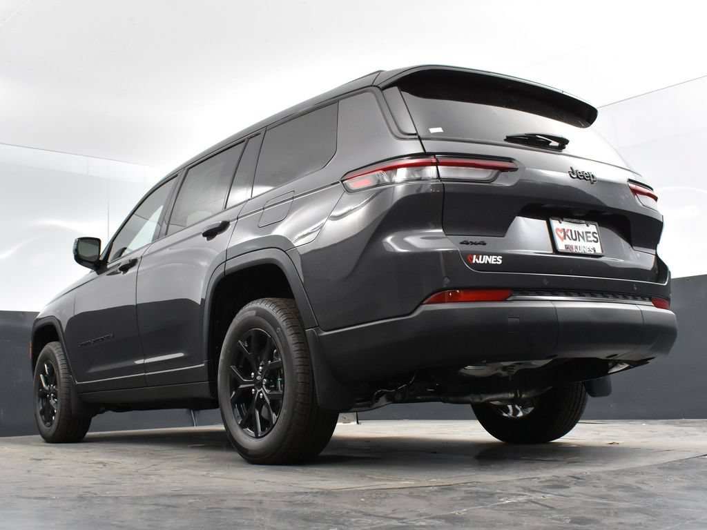 Used 2025 Jeep Grand Cherokee L Altitude AWD/4WD image 55
